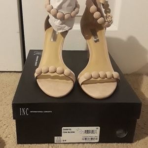 Pink Bloom Suede cuties (Almost New)